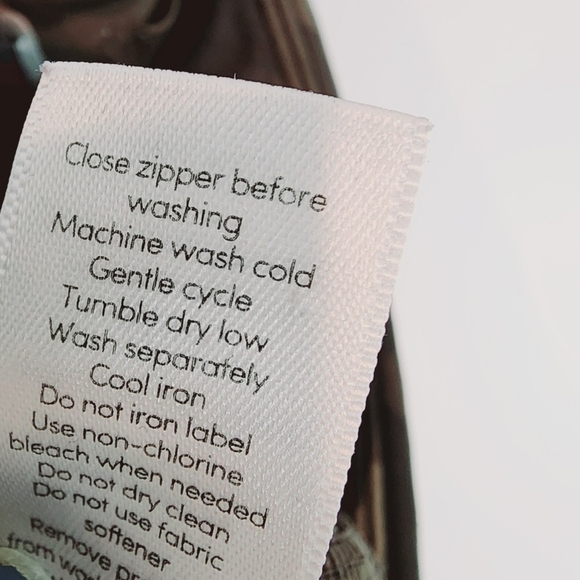 Athleta Run Free Camo 7/8 Tight Arbor Olive Leggings Zip Pocket Workout Gym sz S - Picture 11 of 14